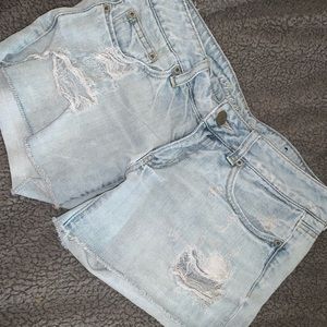 Distressed shorts